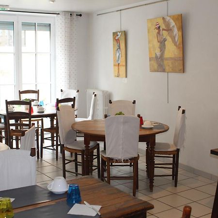 Hotel Au Marais Coulon Buitenkant foto