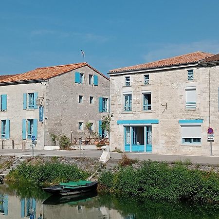 Hotel Au Marais Coulon Buitenkant foto