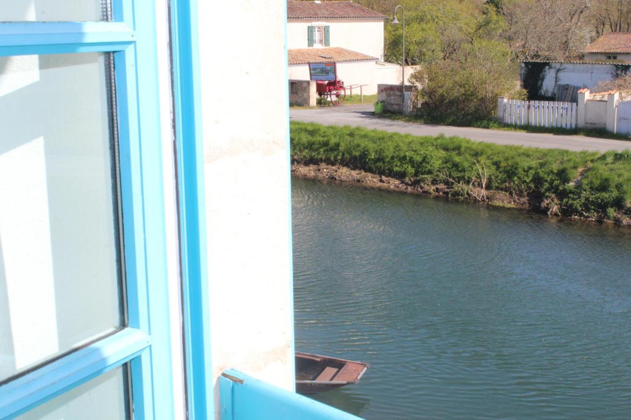 Hotel Au Marais Coulon Buitenkant foto