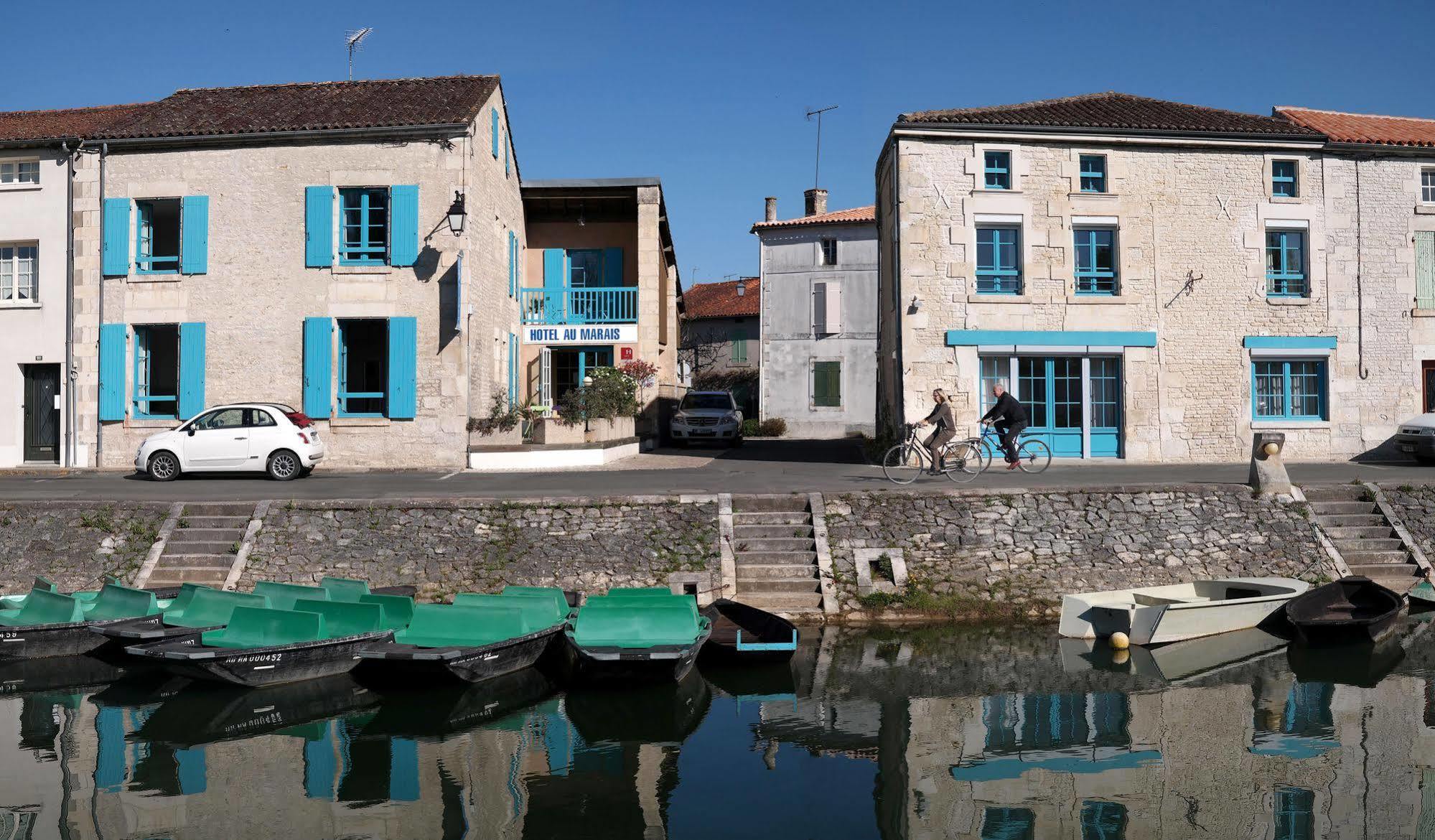 Hotel Au Marais Coulon Buitenkant foto